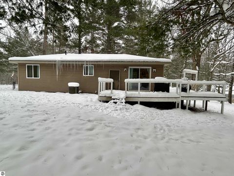 Tiny photo for 7467 E Higgins Lake Drive, Roscommon, MI 48653 (MLS # 1941115)