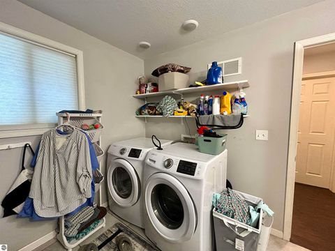 Tiny photo for 7467 E Higgins Lake Drive, Roscommon, MI 48653 (MLS # 1941115)