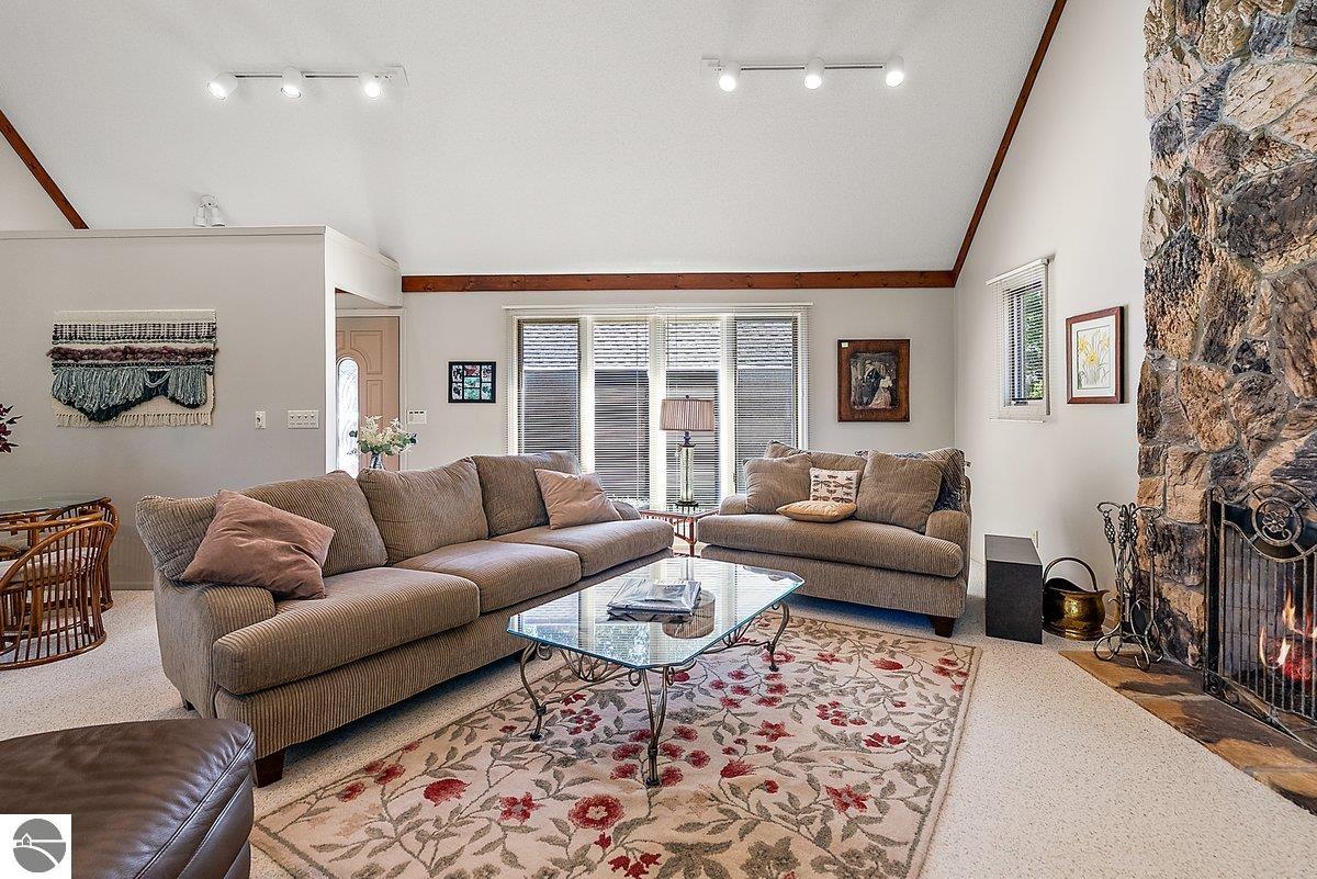 Charlevoix, Michigan 49720, United States, 4 Bedrooms Bedrooms, ,3 BathroomsBathrooms,Residential,Active,168639