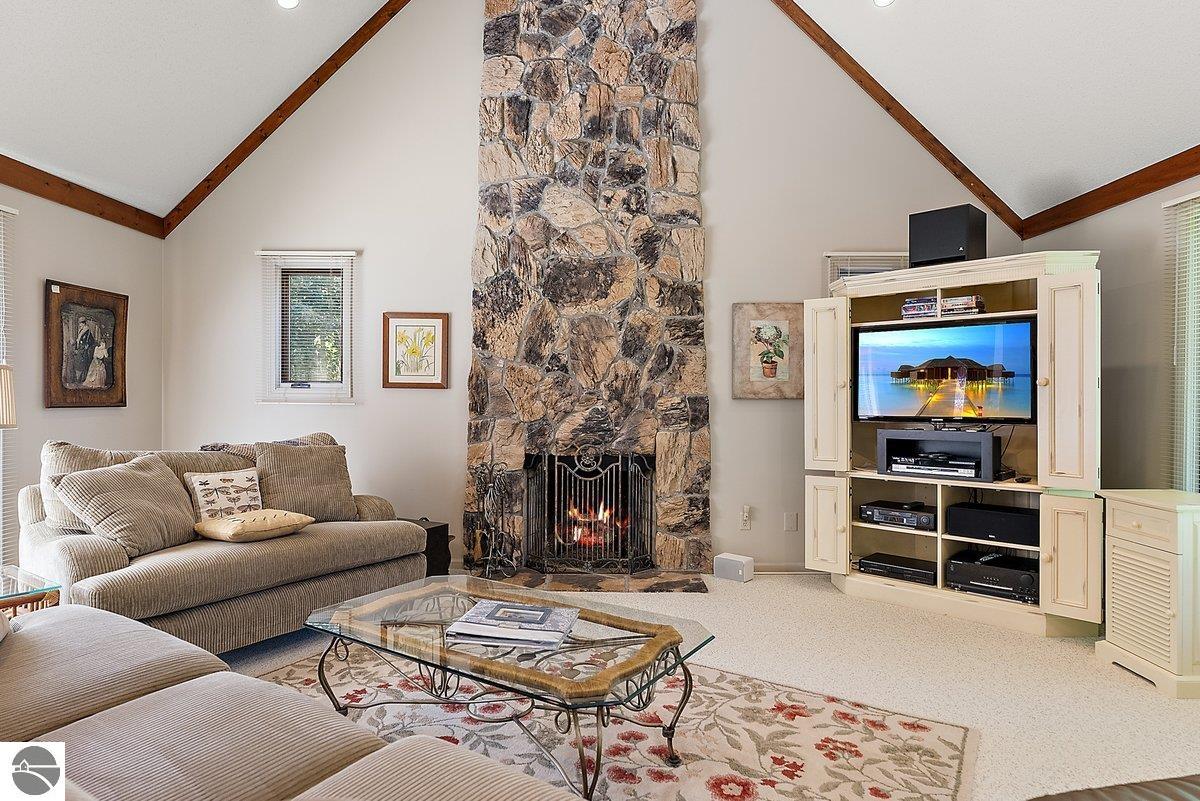 Charlevoix, Michigan 49720, United States, 4 Bedrooms Bedrooms, ,3 BathroomsBathrooms,Residential,Active,168639