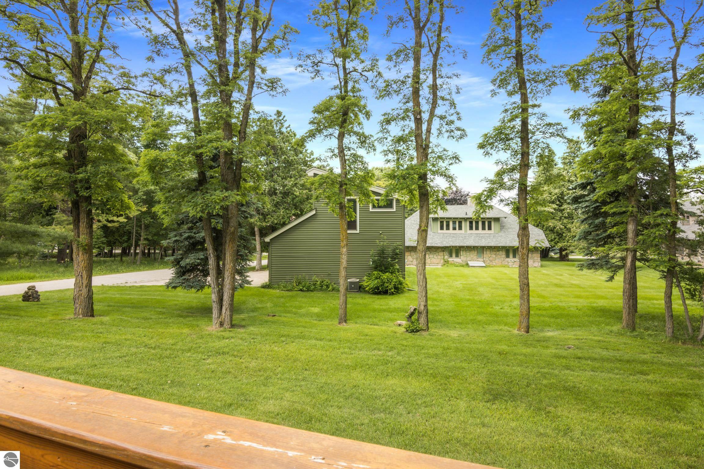 Charlevoix, Michigan 49720, United States, 4 Bedrooms Bedrooms, ,3 BathroomsBathrooms,Residential,Active,168639