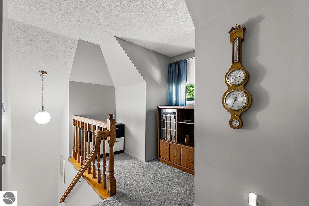 Charlevoix, Michigan 49720, United States, 4 Bedrooms Bedrooms, ,3 BathroomsBathrooms,Residential,Active,168639