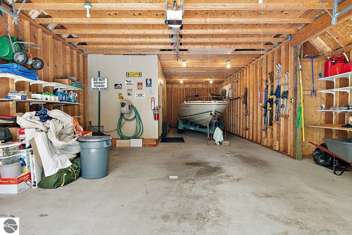 Charlevoix, Michigan 49720, United States, 4 Bedrooms Bedrooms, ,3 BathroomsBathrooms,Residential,Active,168639