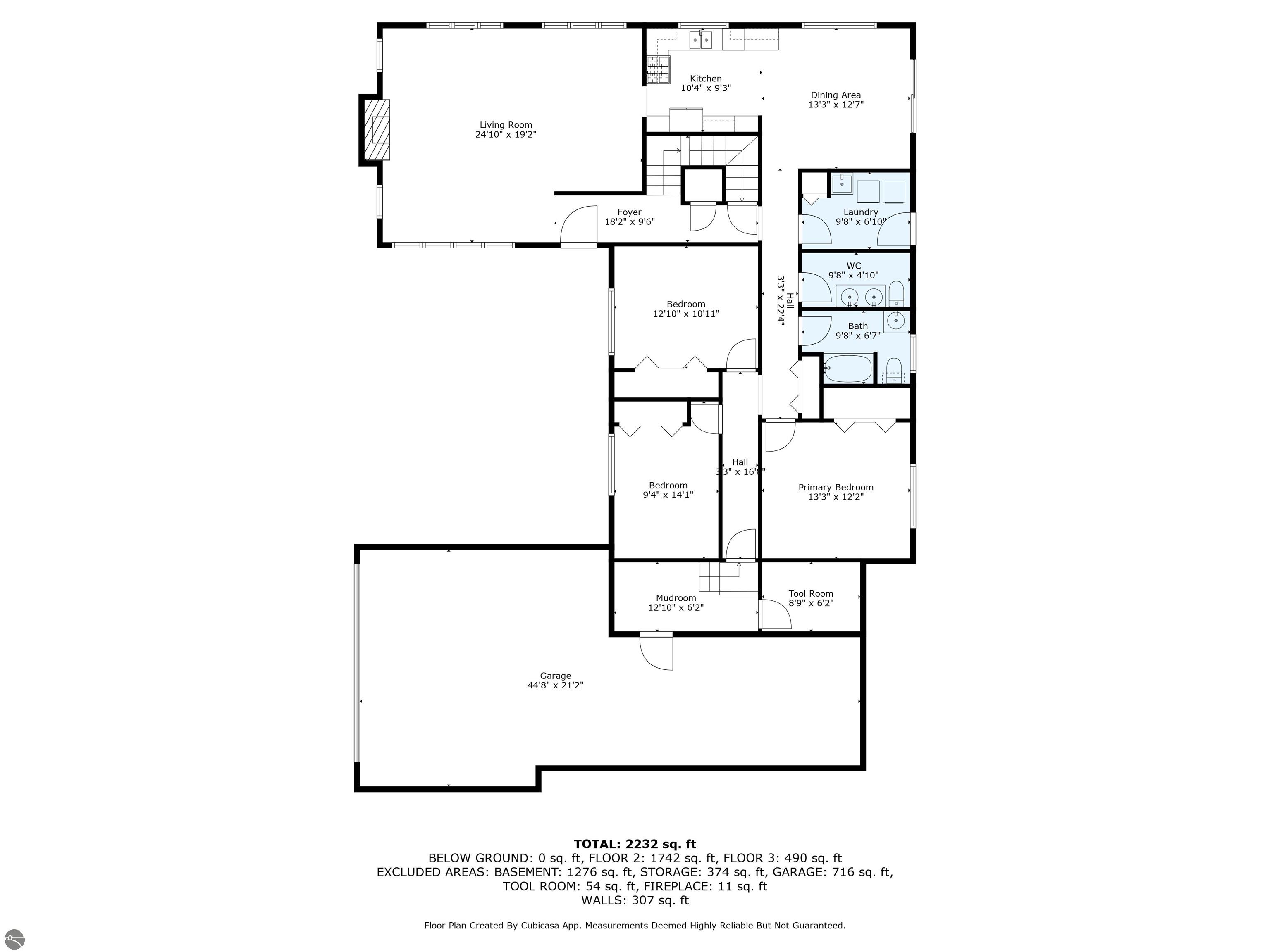 Charlevoix, Michigan 49720, United States, 4 Bedrooms Bedrooms, ,3 BathroomsBathrooms,Residential,Active,168639