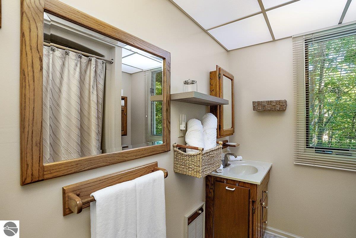 Charlevoix, Michigan 49720, United States, 4 Bedrooms Bedrooms, ,3 BathroomsBathrooms,Residential,Active,168639