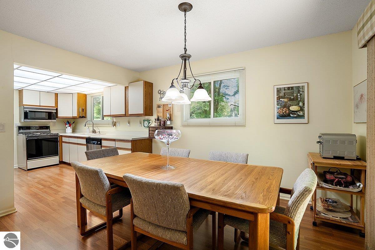 Charlevoix, Michigan 49720, United States, 4 Bedrooms Bedrooms, ,3 BathroomsBathrooms,Residential,Active,168639