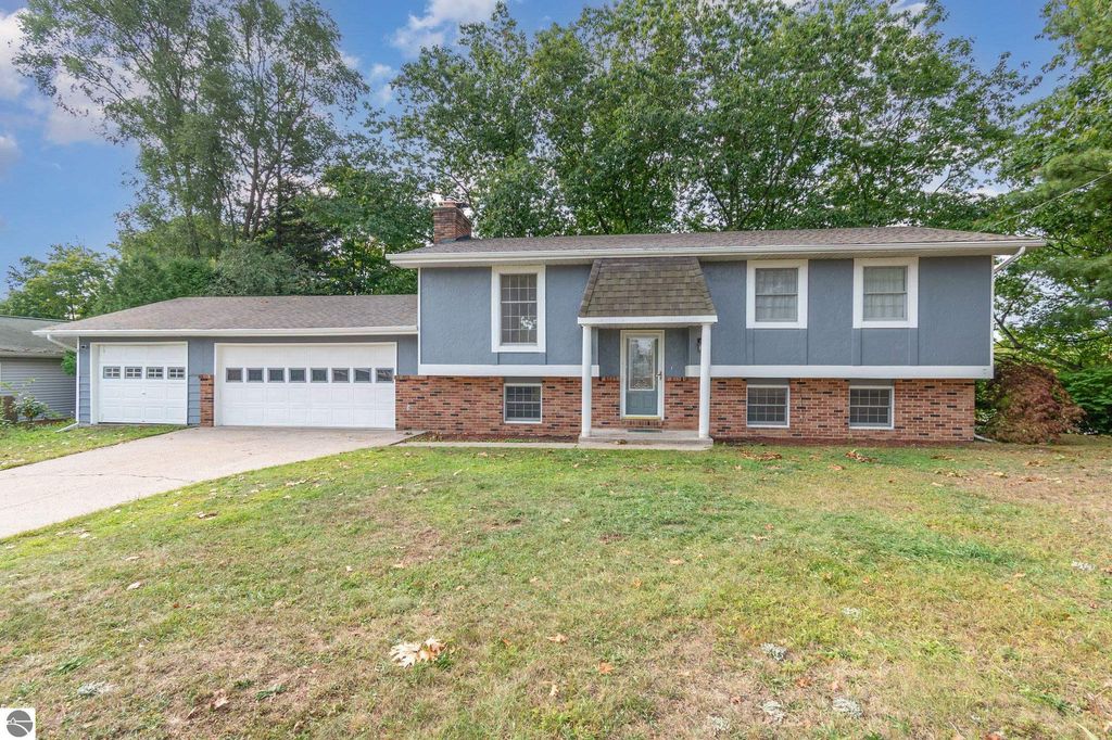 Photo of 4664 Lindholm Road, Oscoda, MI 48750 (MLS # 1938807)