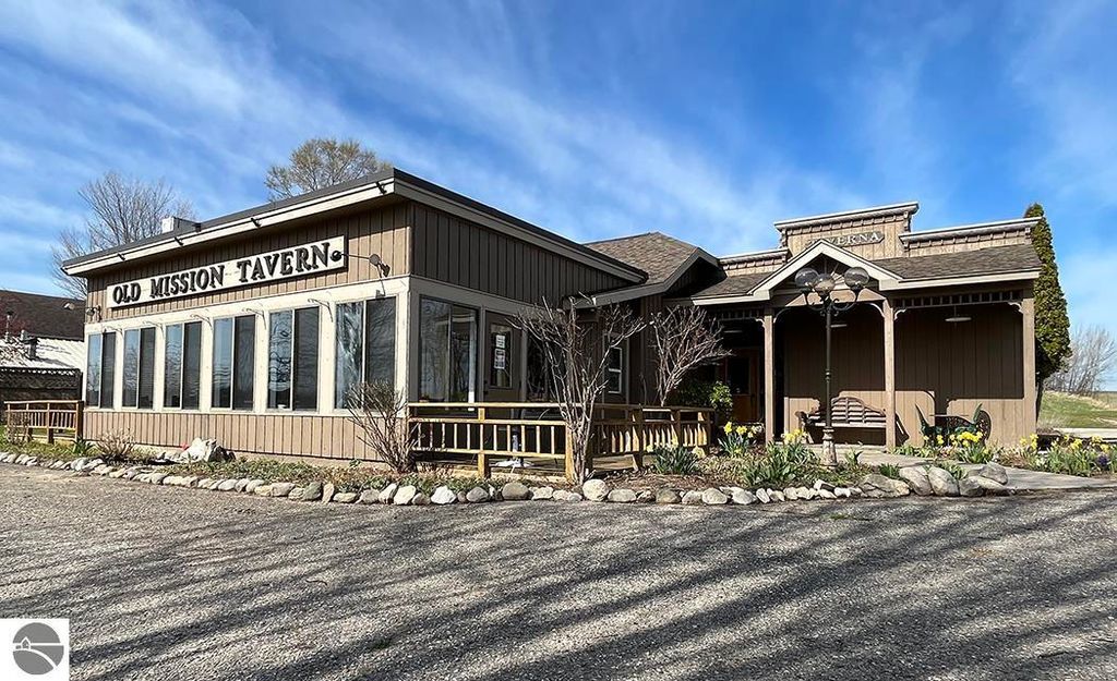 Photo of 17015 Center Road, Traverse City, MI 49686 (MLS # 1922170)