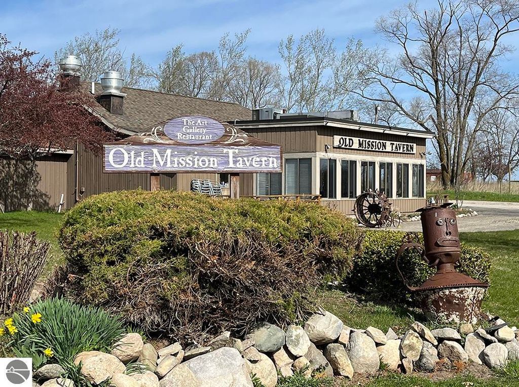 Photo of 17015 Center Road, Traverse City, MI 49686 (MLS # 1922170)