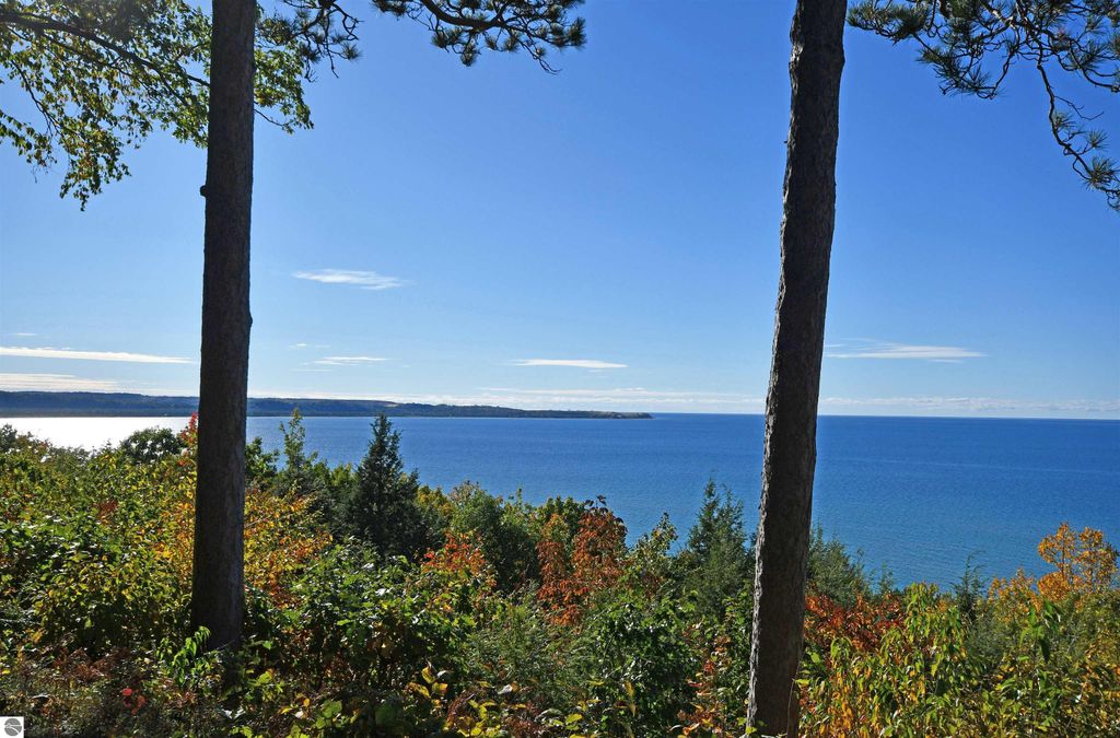 Photo of 10 Vantage Pointe, Glen Arbor, MI 49630 (MLS # 1939840)