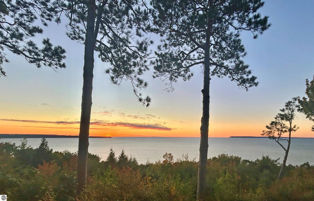 Photo of 10 Vantage Pointe, Glen Arbor, MI 49630 (MLS # 1939840)