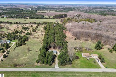Tiny photo for 714 SE Saunders Road, Kalkaska, MI 49646 (MLS # 1933502)
