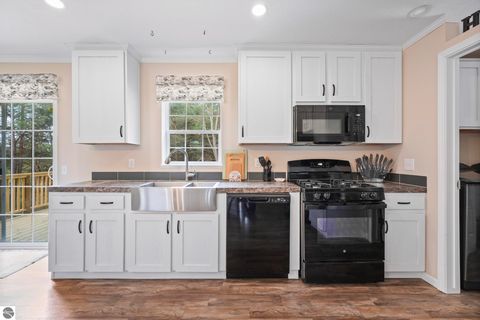 Tiny photo for 714 SE Saunders Road, Kalkaska, MI 49646 (MLS # 1933502)