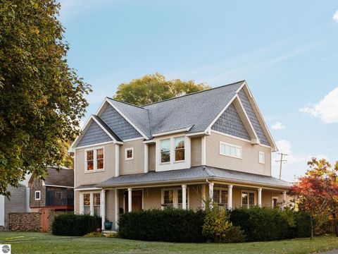 Photo of 704 Webster Street, Traverse City, MI 49686 (MLS # 1940490)