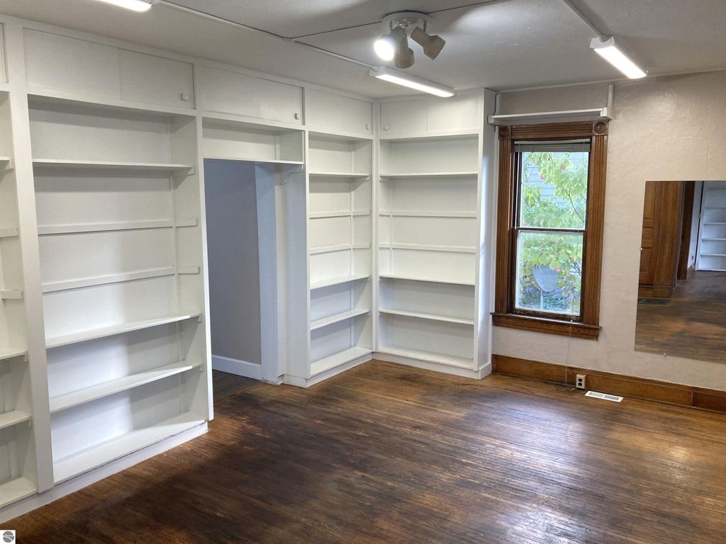 Photo of 824 W Front Street, Traverse City, MI 49684 (MLS # 1939794)