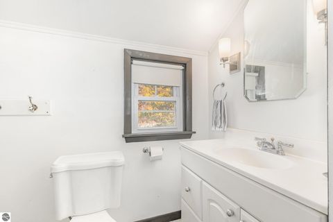 Tiny photo for 313 E Hillcrest Street, Alma, MI 48801 (MLS # 1940467)