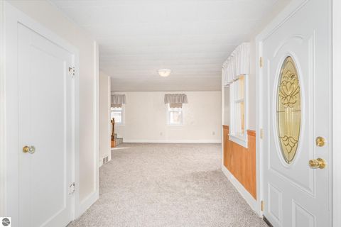 Tiny photo for 313 E Hillcrest Street, Alma, MI 48801 (MLS # 1940467)