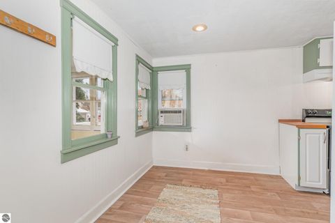 Tiny photo for 313 E Hillcrest Street, Alma, MI 48801 (MLS # 1940467)