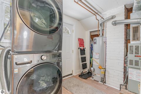 Tiny photo for 313 E Hillcrest Street, Alma, MI 48801 (MLS # 1940467)