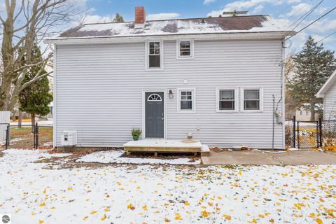 Tiny photo for 313 E Hillcrest Street, Alma, MI 48801 (MLS # 1940467)