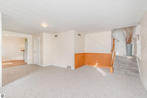 Tiny photo for 313 E Hillcrest Street, Alma, MI 48801 (MLS # 1940467)