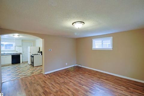 Tiny photo for 532 N Ithaca Street, Ithaca, MI 48847 (MLS # 1940810)