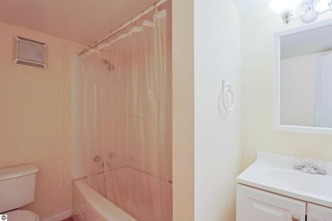 Tiny photo for 532 N Ithaca Street, Ithaca, MI 48847 (MLS # 1940810)