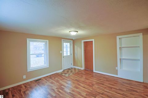 Tiny photo for 532 N Ithaca Street, Ithaca, MI 48847 (MLS # 1940810)