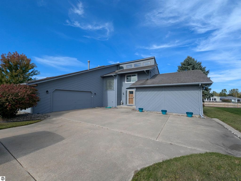 Photo of 2923 Midshipman Drive, Au Gres, MI 48703 (MLS # 1939313)