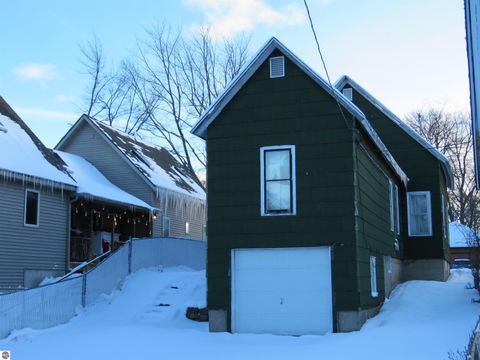 Tiny photo for 605 E Garfield Street, Cadillac, MI 49601 (MLS # 1941029)
