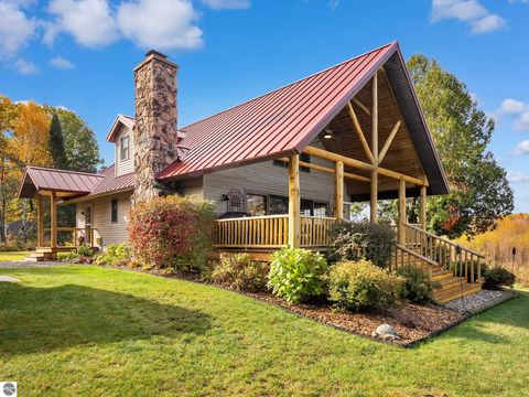 Tiny photo for 15202 Circle Drive, Millersburg, MI 49759 (MLS # 1939822)