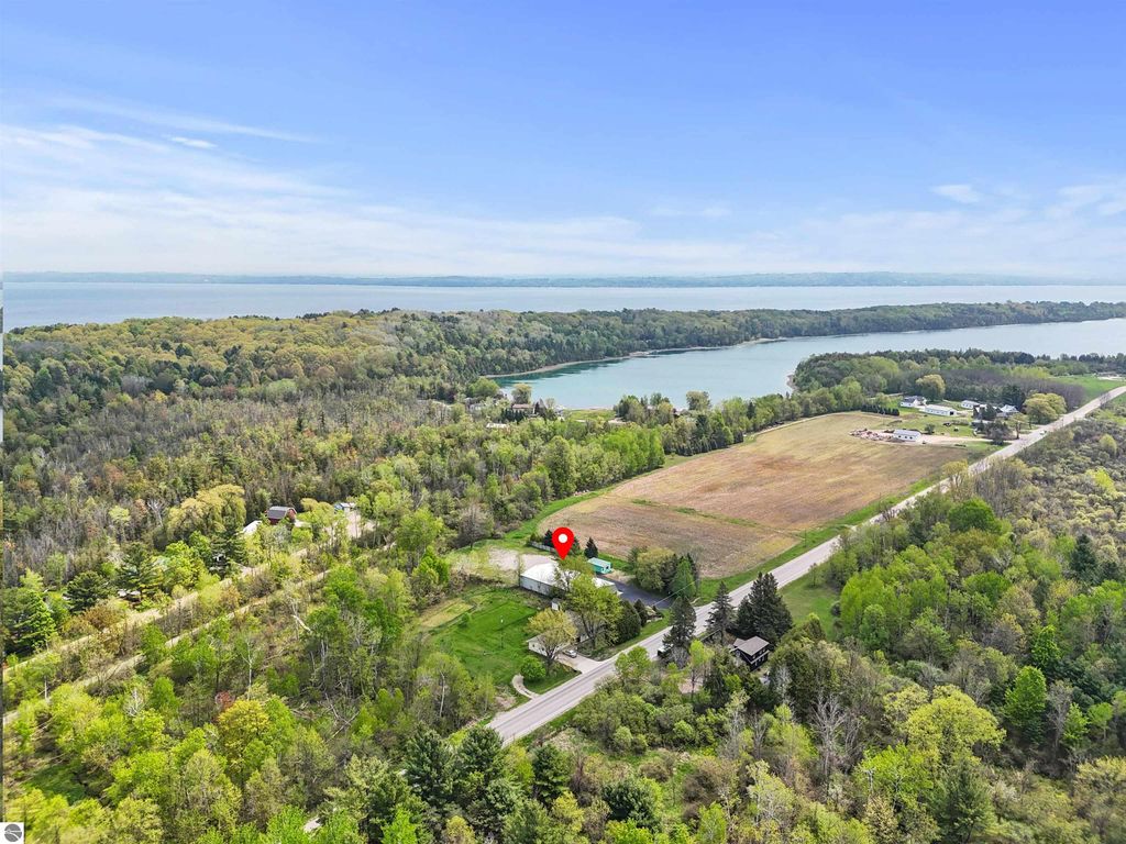 Photo of 9435 E Cherry Bend Road, Traverse City, MI 49684 (MLS # 1936259)