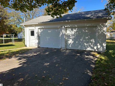 Tiny photo for 11138 W 2nd Street, Fowler, MI 48835 (MLS # 1940101)