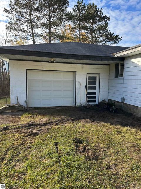 Tiny photo for 4419 10 Mile Road, Evart, MI 49631 (MLS # 1940163)