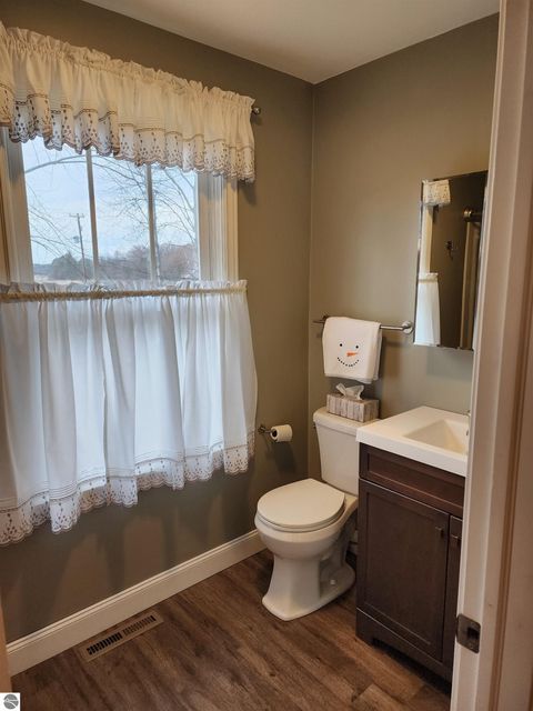 Tiny photo for 3400 N Sturgeon Road, Midland, MI 48640 (MLS # 1940918)