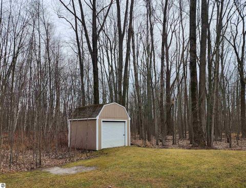 Tiny photo for 3400 N Sturgeon Road, Midland, MI 48640 (MLS # 1940918)