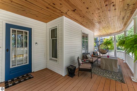 Tiny photo for 337 W Eleventh Street, Traverse City, MI 49684 (MLS # 1939365)