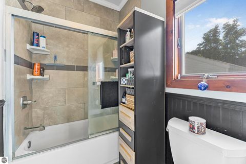 Tiny photo for 337 W Eleventh Street, Traverse City, MI 49684 (MLS # 1939365)
