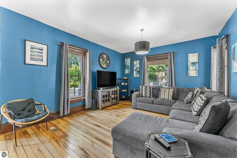Tiny photo for 337 W Eleventh Street, Traverse City, MI 49684 (MLS # 1939365)