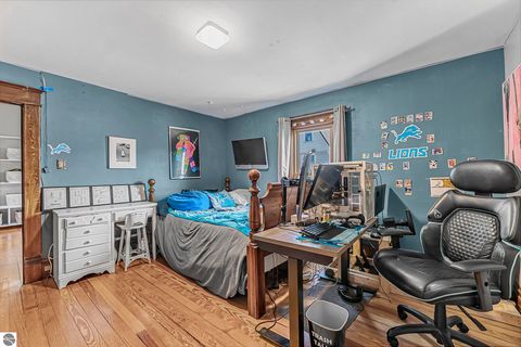 Tiny photo for 337 W Eleventh Street, Traverse City, MI 49684 (MLS # 1939365)