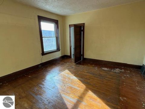 Tiny photo for 319 E Nelson Street, Cadillac, MI 49601 (MLS # 1941308)