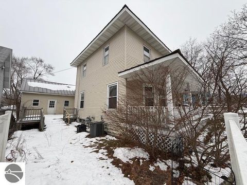 Tiny photo for 319 E Nelson Street, Cadillac, MI 49601 (MLS # 1941308)