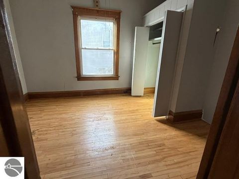 Tiny photo for 319 E Nelson Street, Cadillac, MI 49601 (MLS # 1941308)