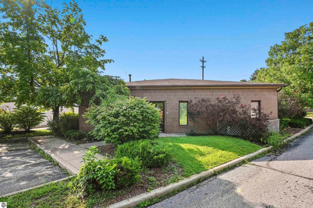 Photo of 150 Granite Street, Cadillac, MI 49601 (MLS # 1925536)