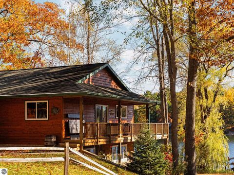 Tiny photo for 376 Highview Road, Traverse City, MI 49696 (MLS # 1940228)