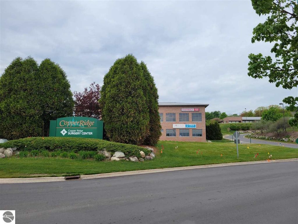 Photo of 4020 Copper View #130, Traverse City, MI 49684 (MLS # 1926428)