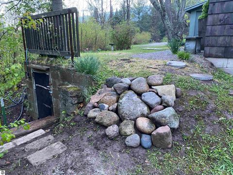 Tiny photo for 5039 Indian Hill Road, Honor, MI 49640 (MLS # 1939516)