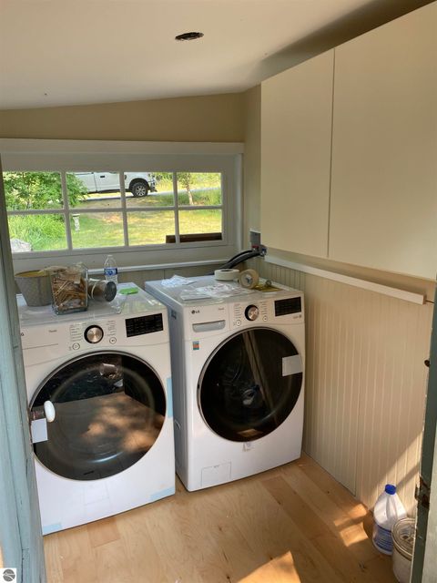 Tiny photo for 5039 Indian Hill Road, Honor, MI 49640 (MLS # 1939516)