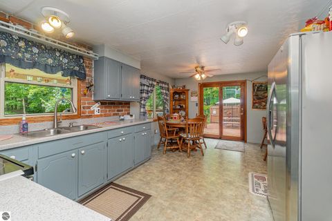 Tiny photo for 4141 Mockingbird Circle, Farwell, MI 48622 (MLS # 1936315)