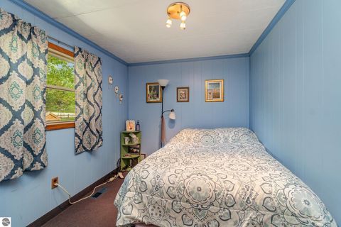 Tiny photo for 4141 Mockingbird Circle, Farwell, MI 48622 (MLS # 1936315)